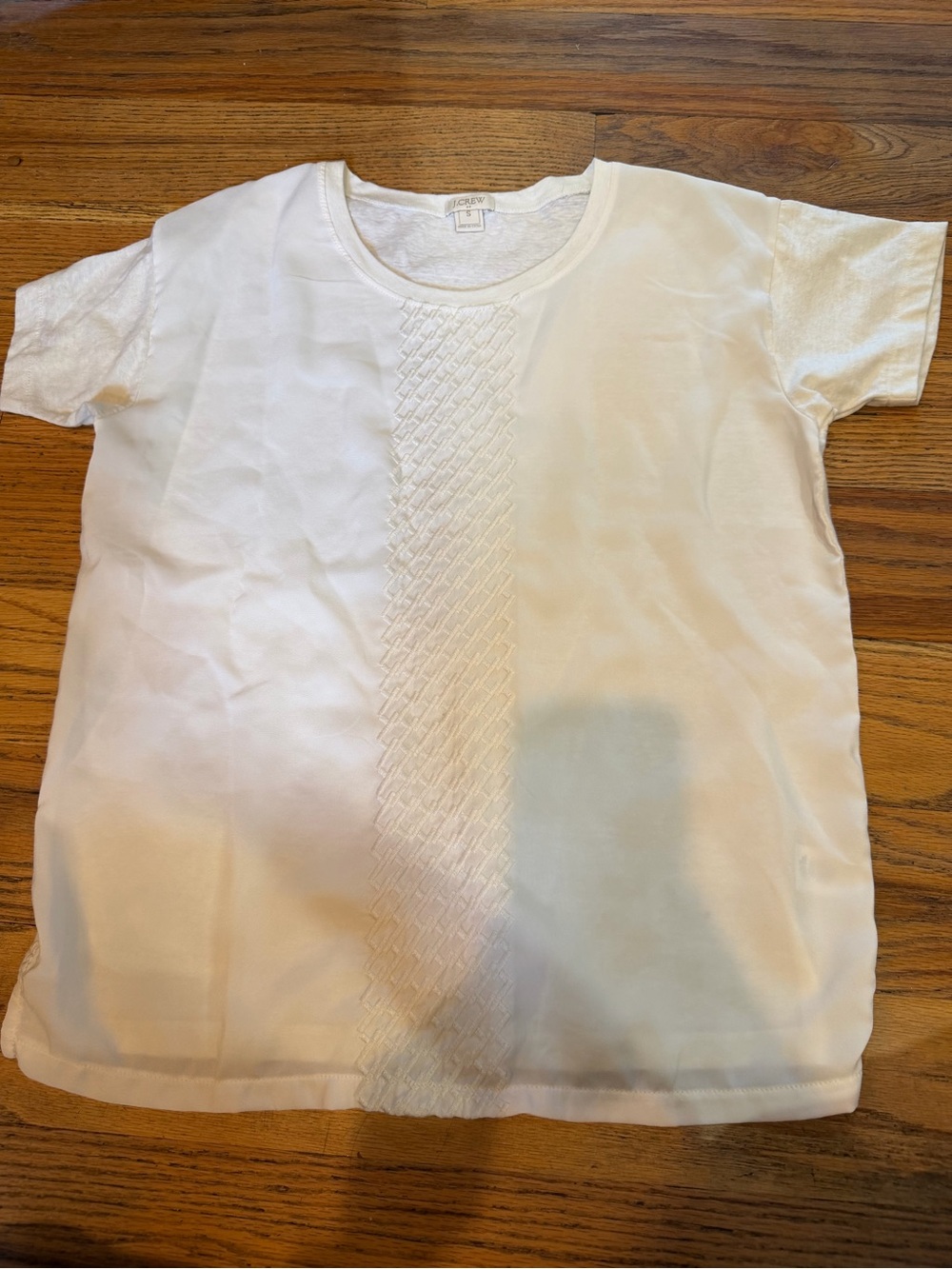 J. Crew White Short-Sleeve Tee with Center Embroidery Euc size small